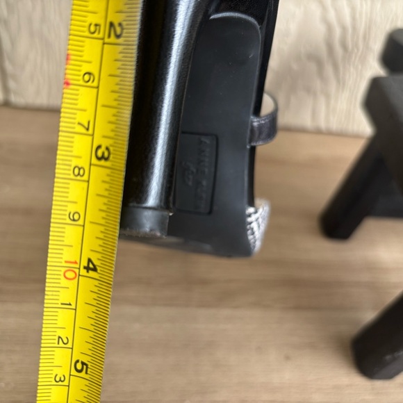 Anne Klein Iflex Heels with a Black and white tweed pattern and criss-cross stra - Picture 10 of 11